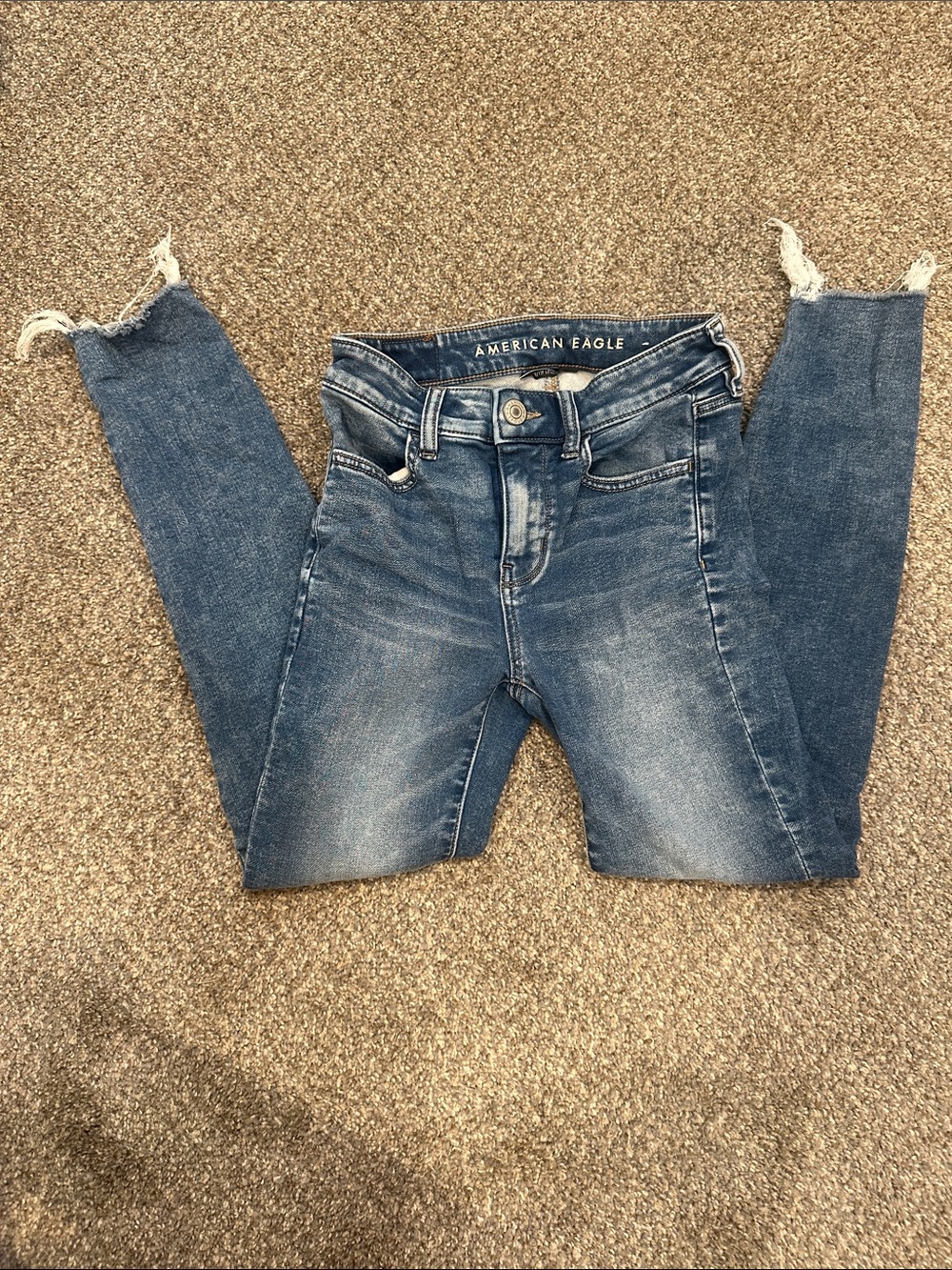 American Eagle Outfitters High-Rise Jeggings in Medium Blue
